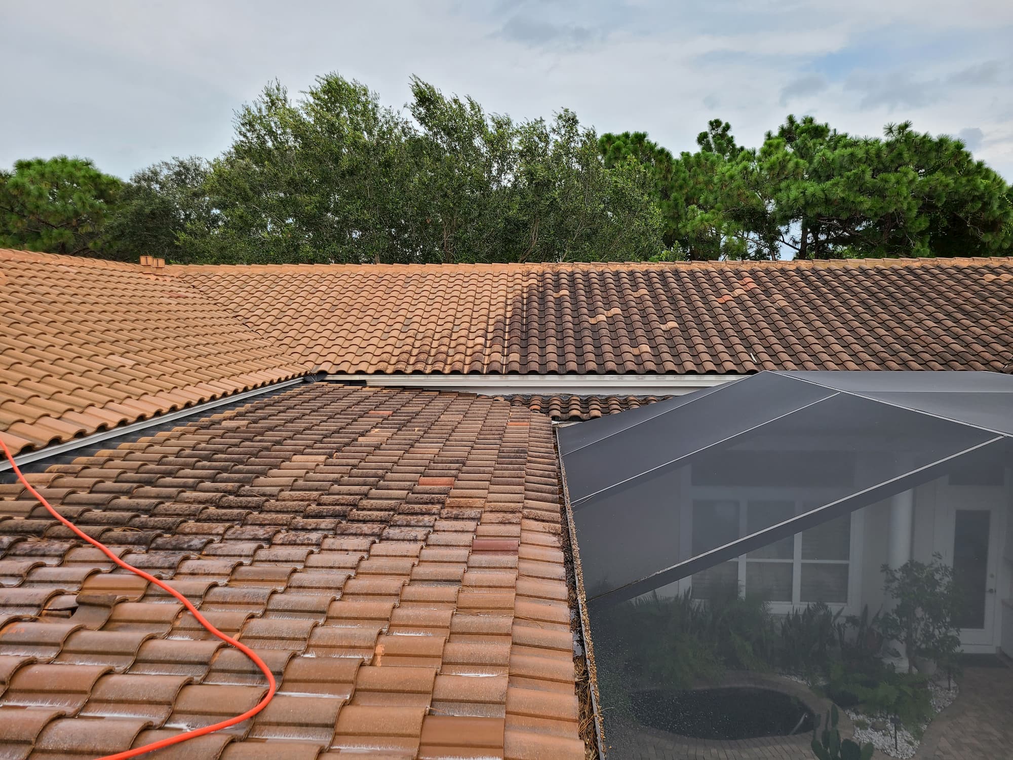 When and How Roof Cleaning Should Be Done? - Applied Roofing